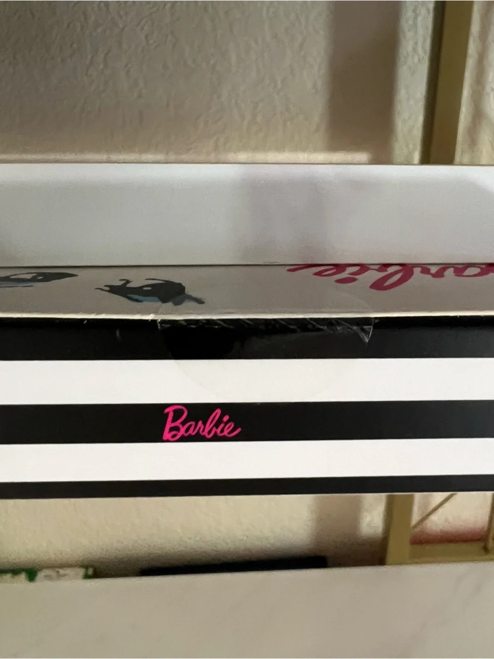 NWT London Soho New York Barbie Limited Edition 6-Piece Eye Brush Set